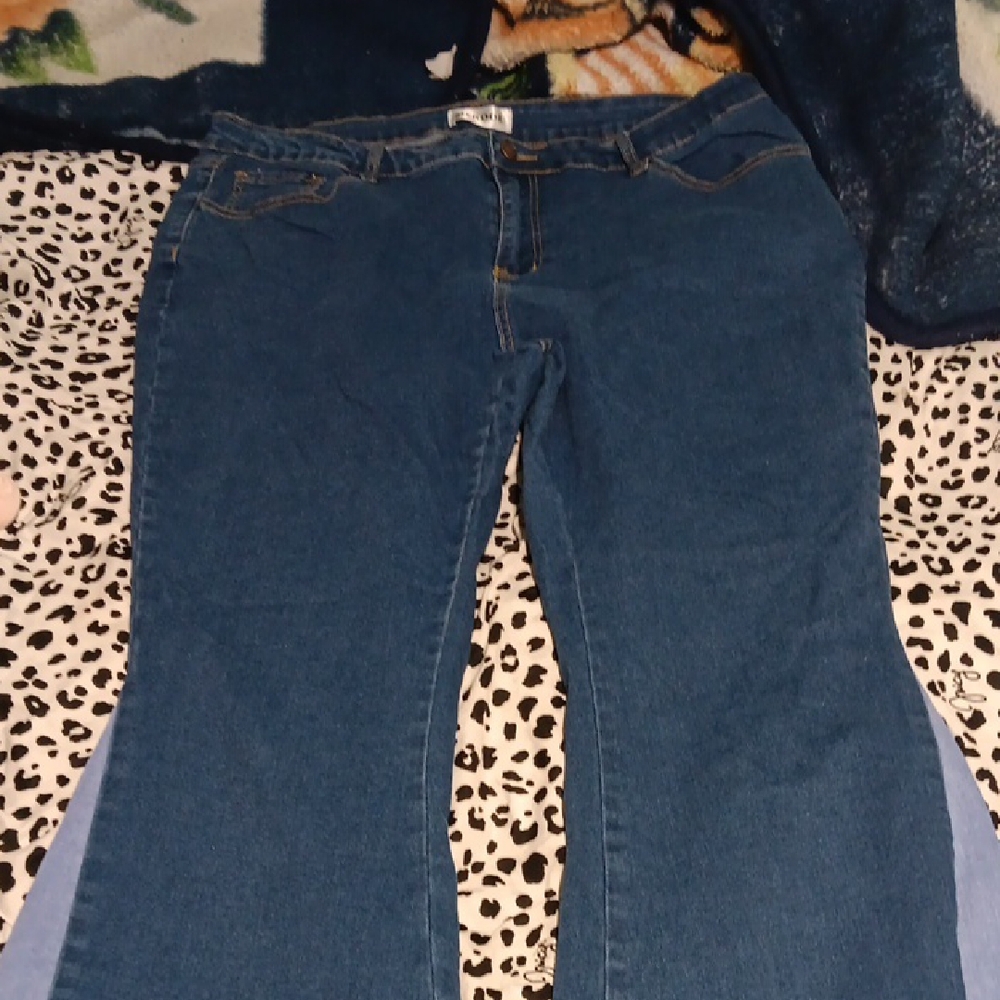 Stylish Blue Flare Women's Jeans